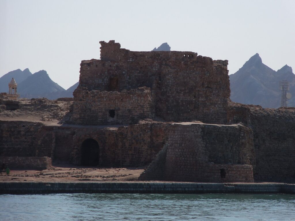 Hormozgan Province, Hormuz, Unnamed Road, Iran - panoramio (2) (illustrative photo of Hormuz)